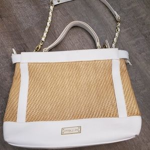 EUC oliva and joy white straw bag with white trim